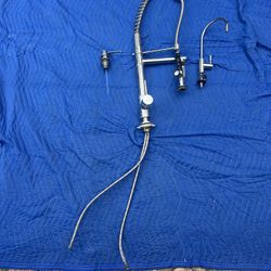 Kraus Bolden single Handle Pull down Sprayer Kitchen Faucet 