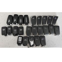 Kia key fob Toyota key fob Hyundai key fob Mini Cooper key fob Nissan key fob Bentley key fob Ford key fob Chevrolet key fob Bmw key fob 