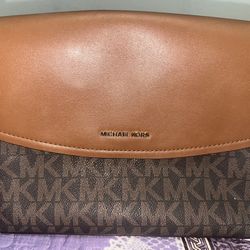 Michael Kors Ida Flap Medium Convertible Shoulder Bag