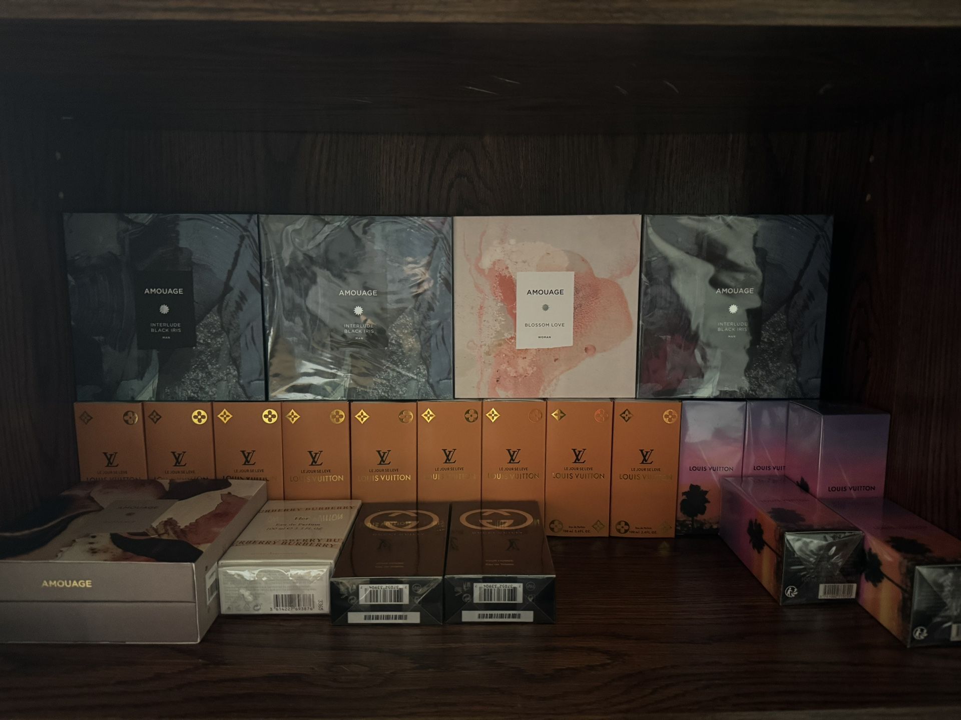 Colognes and perfumes 