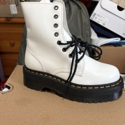 Platform Doc Martens White 