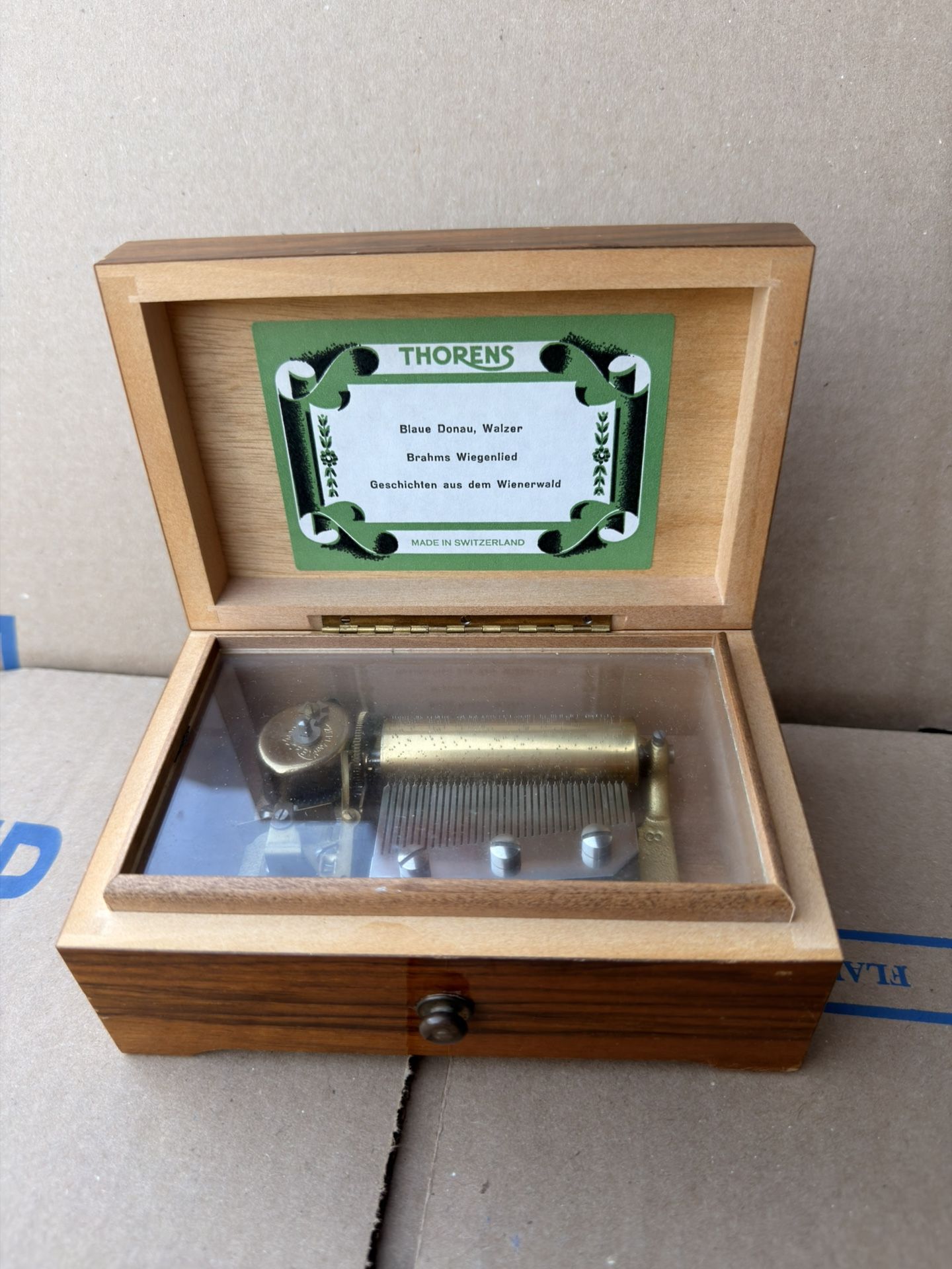 Thorens 3 song music box Switzerland
