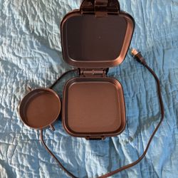 Mini Breakfast Cooking Press