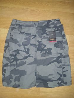 New womens size 29 camo cargo skirt colo grey