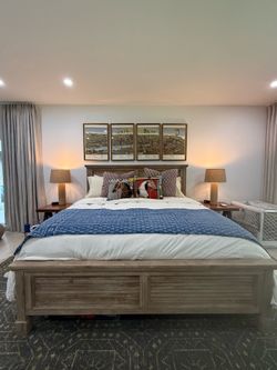 California King Coastal Wood Bed Frame – Excellent Condition