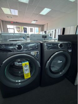 Electrolux washer and dryer front load