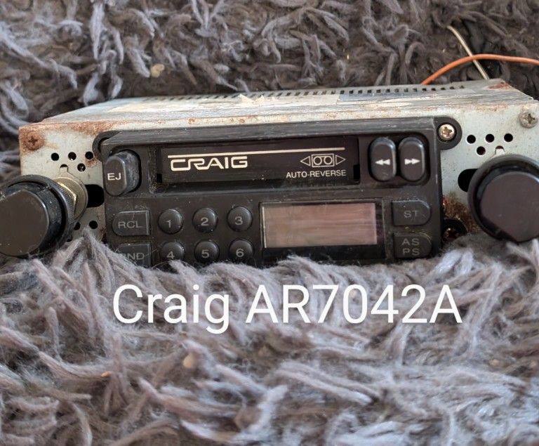 Vintage Craig Car In Dash AM/FM Stereo Radio, Cassette Player AR7042A 6 Band