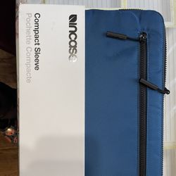 Compact Sleeve For Laptop/Tablet 