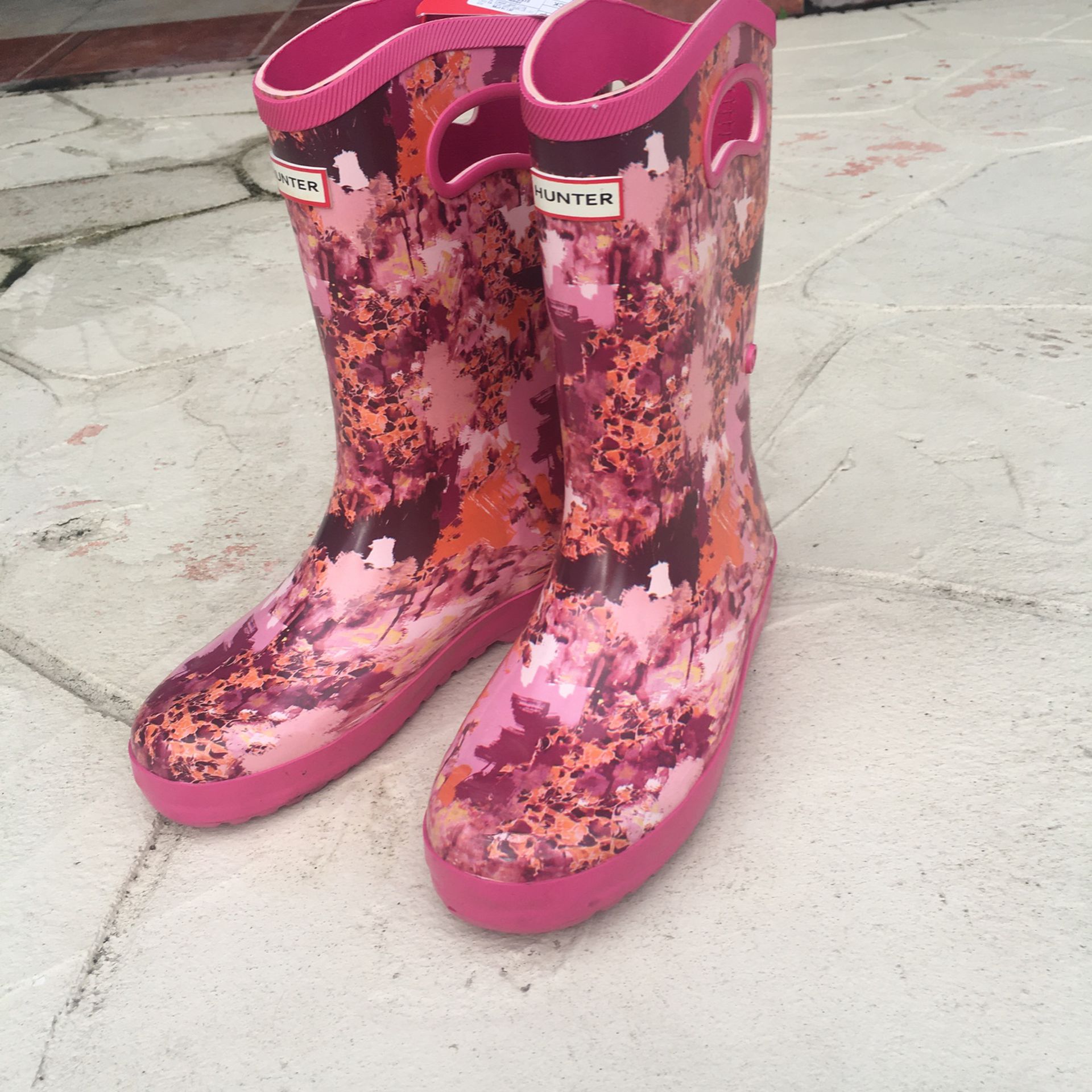 Women’s pink satisfy rain boots size 500