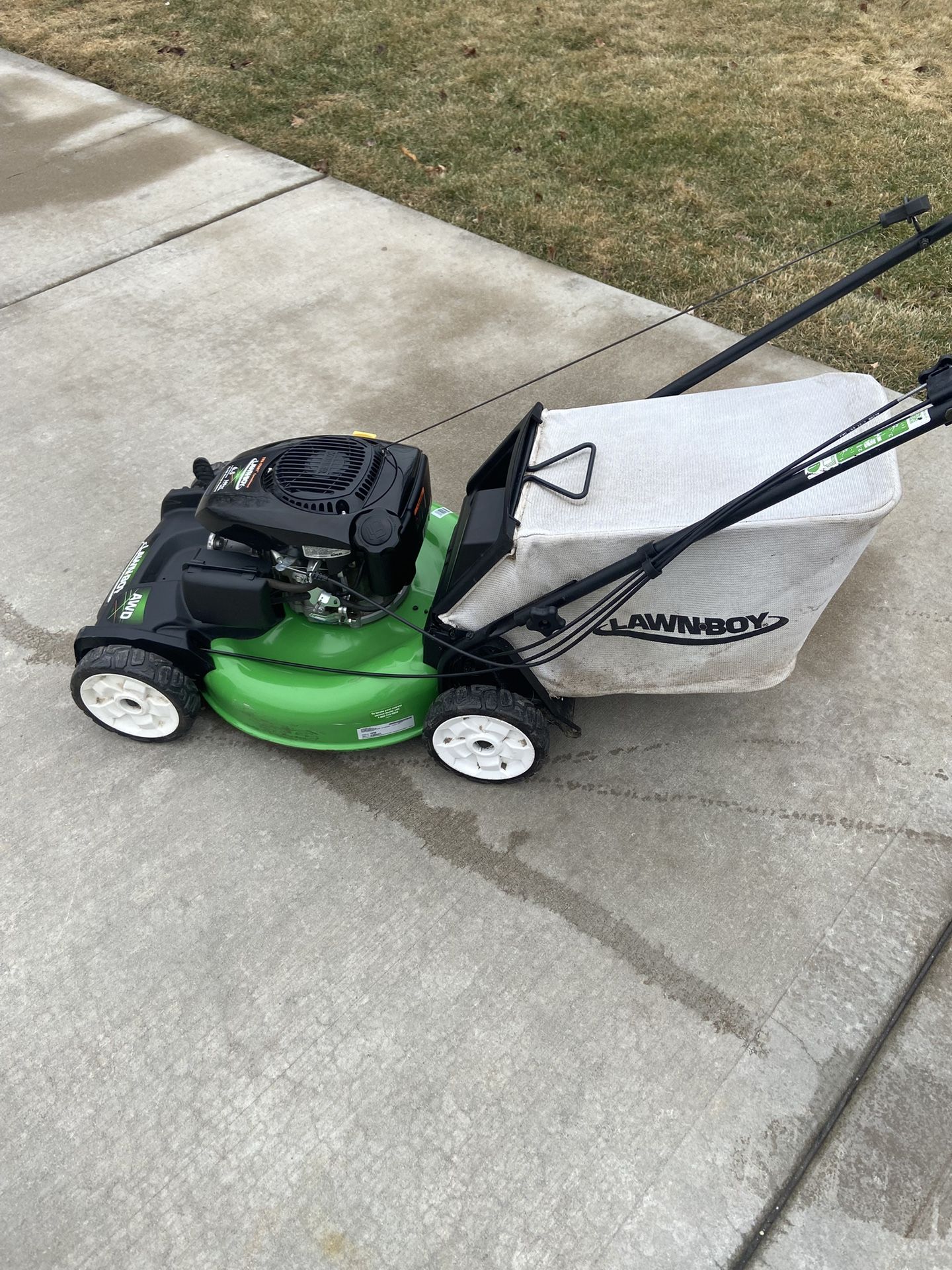 Lawn Boy All Wheel Drive Self Propel Lawn Mower for Sale in Plainfield ...