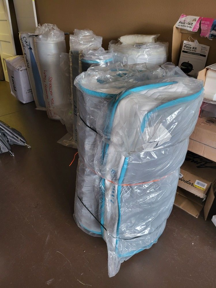 Twin extra long 8" hybrid mattress $129 20 extra long platform frame $79