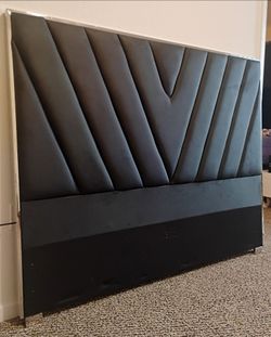 Z-Gallerie Queen Custom Onyx Blacked-Out Leather Vertical-V Channel Mirrored Trimmed-Out Panel Headboard