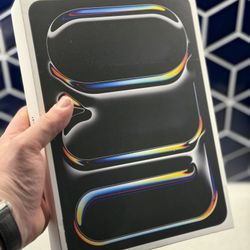 2025 Apple iPad Pro 11” M4 512GB WIFI. Finance Available!