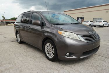 2012 Toyota Sienna