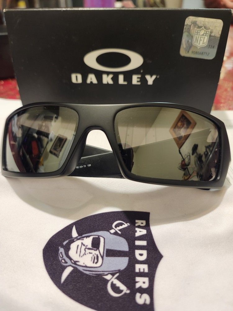Vegas OAKLEY RAIDERS SUNGLASSES