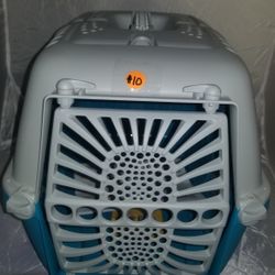 Midwest Spree Pet Kennel .. NEW