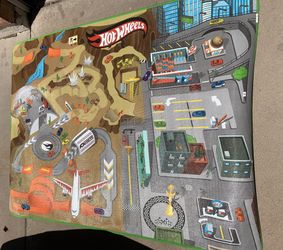 Hot Wheels Play Mat - $10
