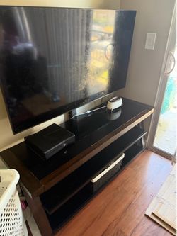 Entertainment center