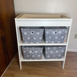 Baby Changing Station 37x32x21