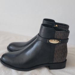 Michael Kors Women Boots
