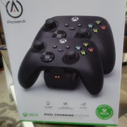 XBOX Dual Chargin Station