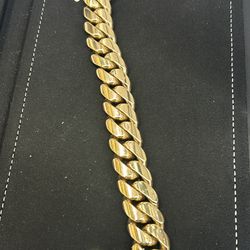 Cuban Link Bracelet 