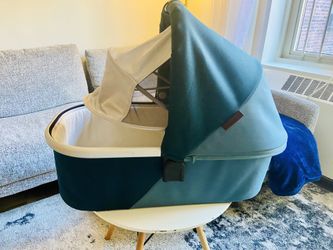 UPPAbaby Bassinet FINN (LIKE NEW)
