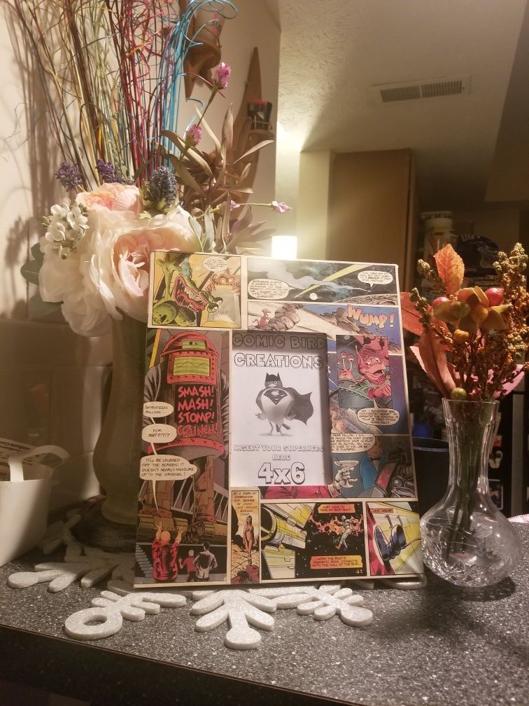 Retro Robot Space Themed Picture Frame Art