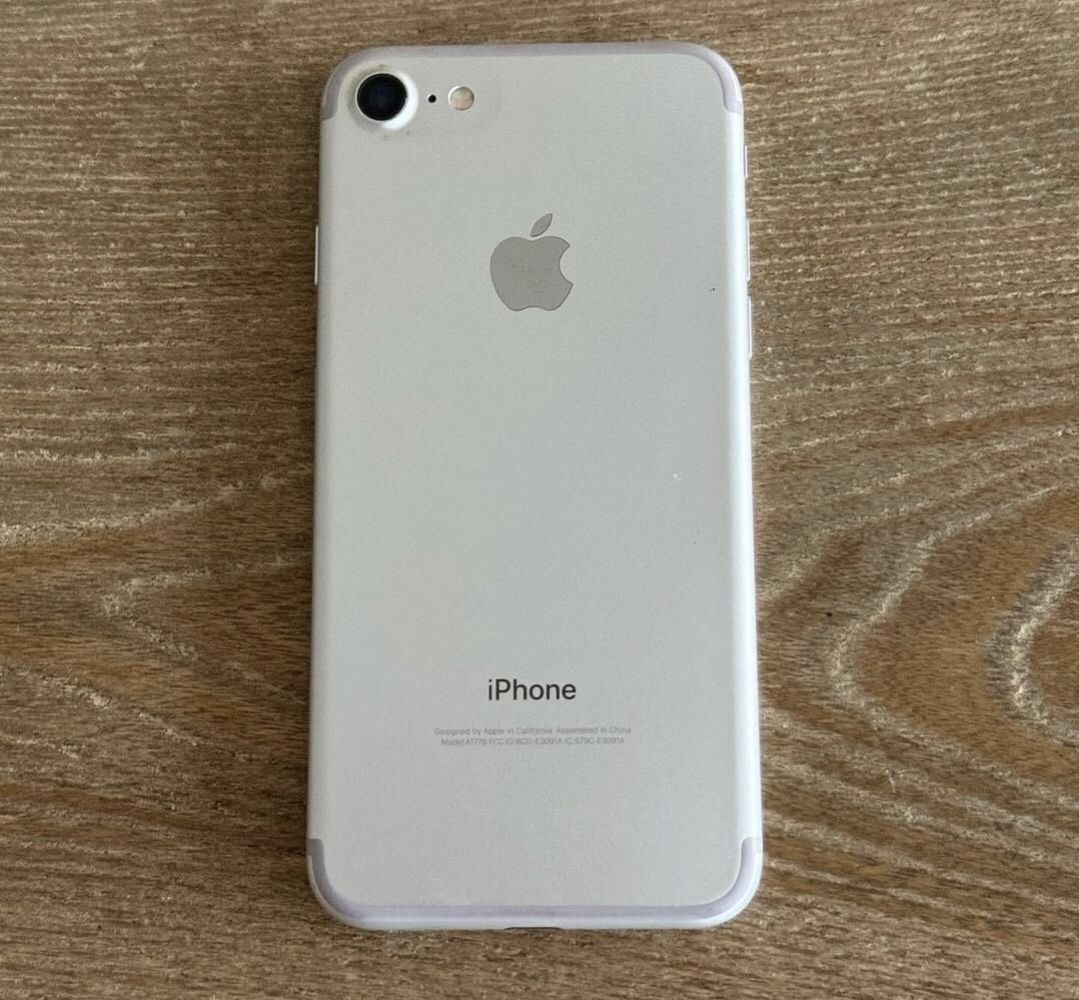 iPhone 7 Unlocked With Warranty
