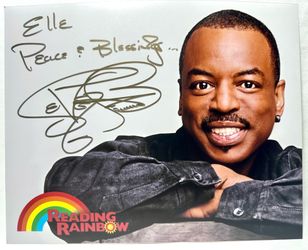 LeVar Burton Signed 8x10 Reading Rainbow Photo Beckett Passed