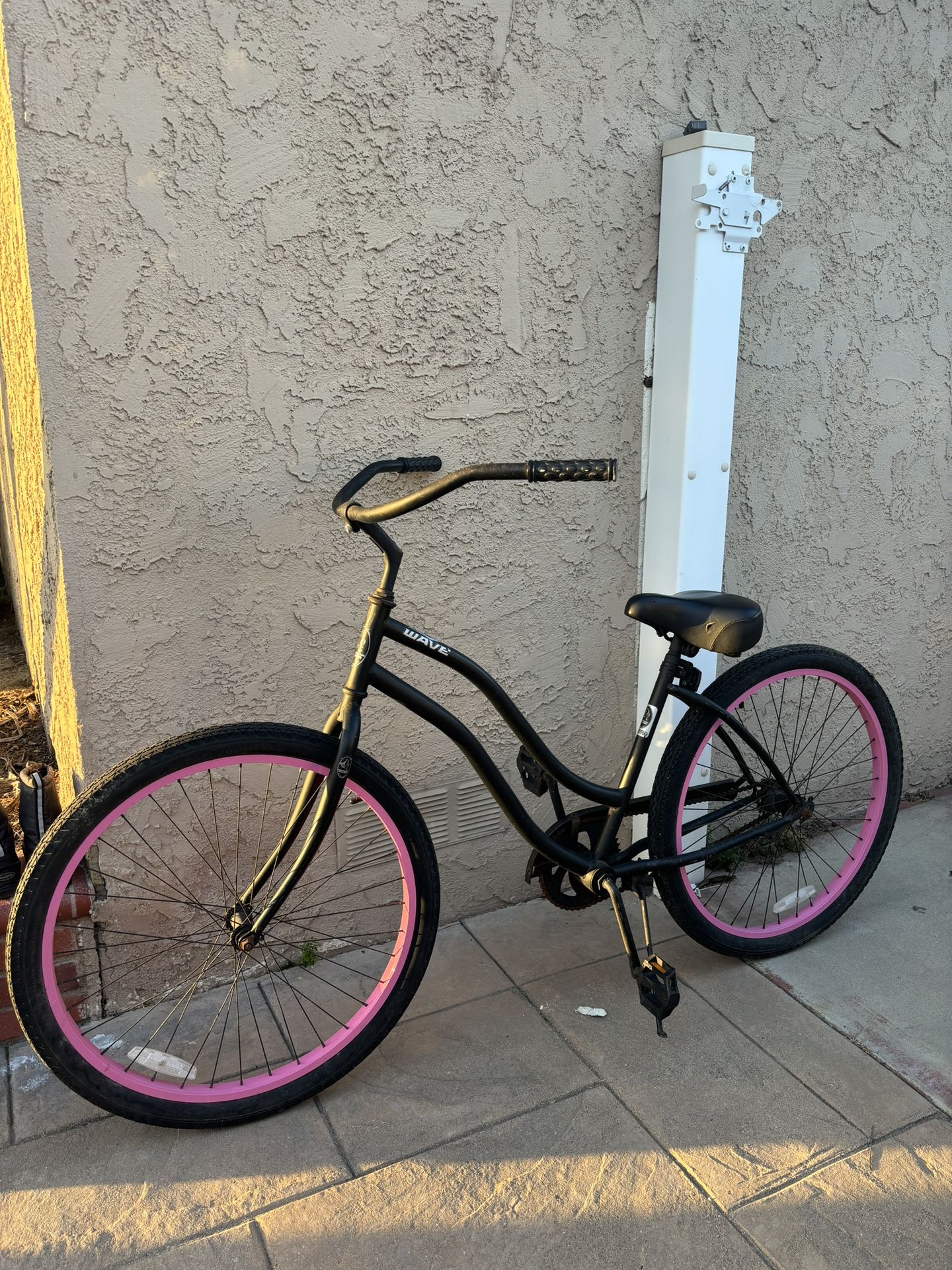 Wave American Flyer Beach Cruiser Women’s Bike