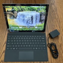 Microsoft Surface Pro 4/8GB RAM/256GB SSD/No Touchscreen/Keyboard