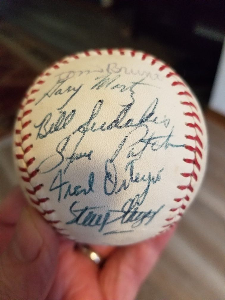 1976 Omaha Royals (AAA team) Signed Baseball by 21