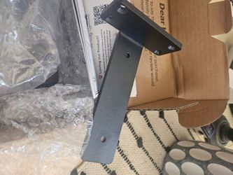 6 PIECE HEAVY DUTY BLACK SHELF BRACKETS. BRAND NEW!!