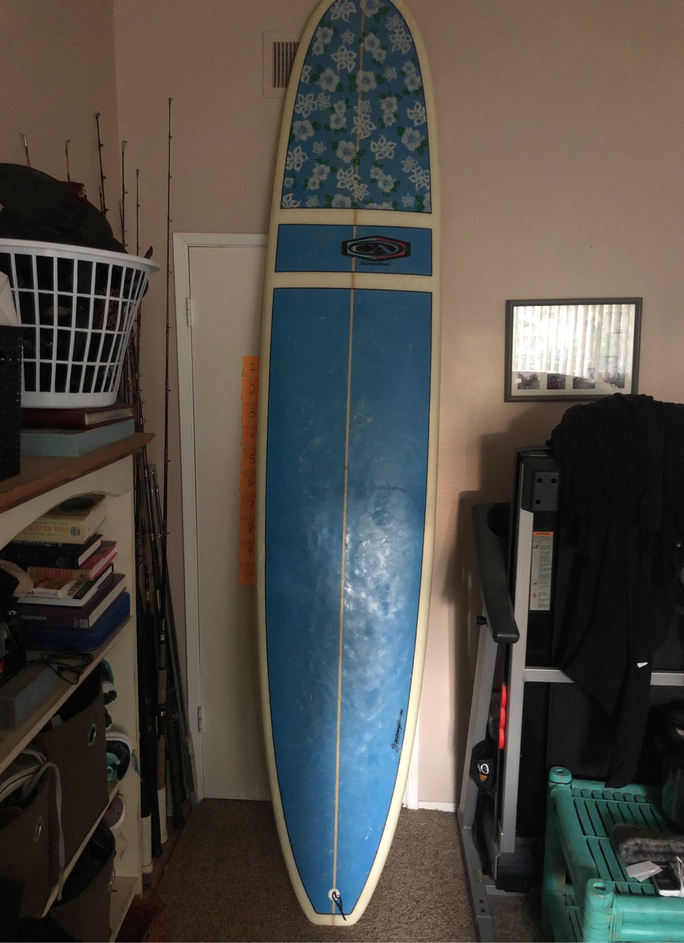 Longboard surfboard 9.6 foot casts soul log excellent condition