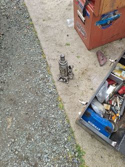 Bottle Jack