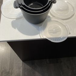New Pampered Chef Micro-Cooker Set