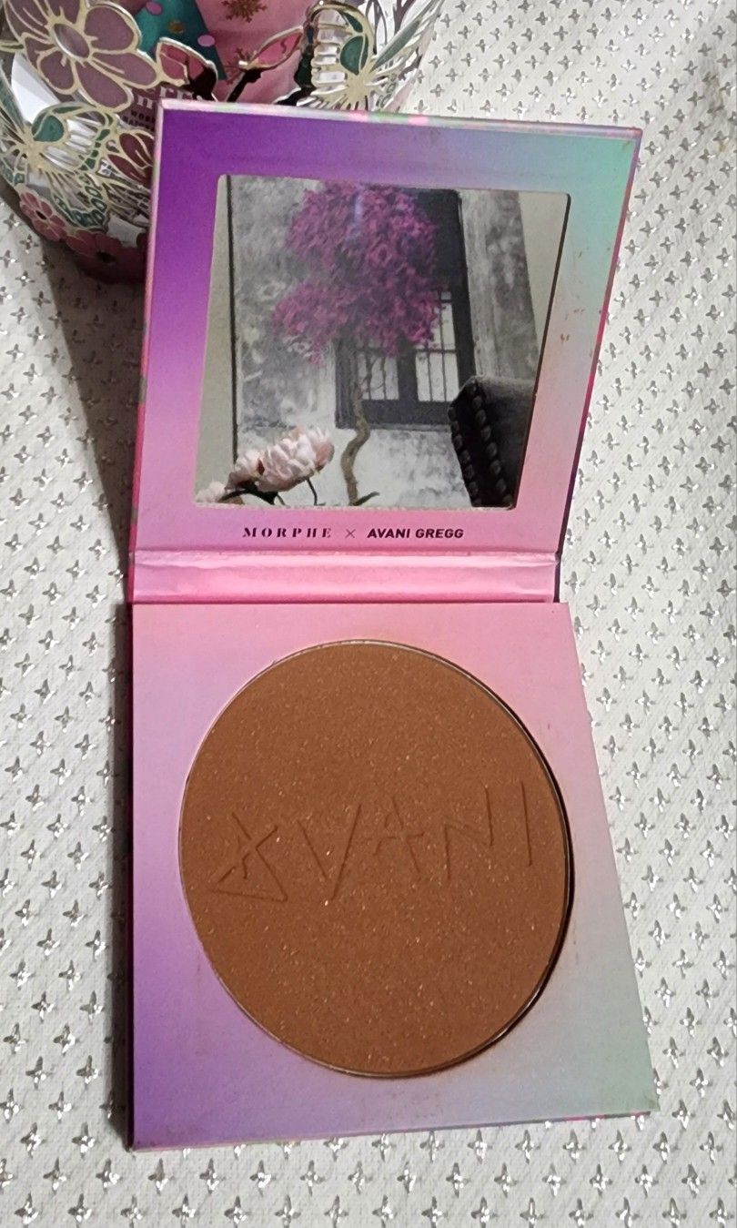 Morphe X Avani Gregg Baecation Luminous Bronzer (Open box- never used)