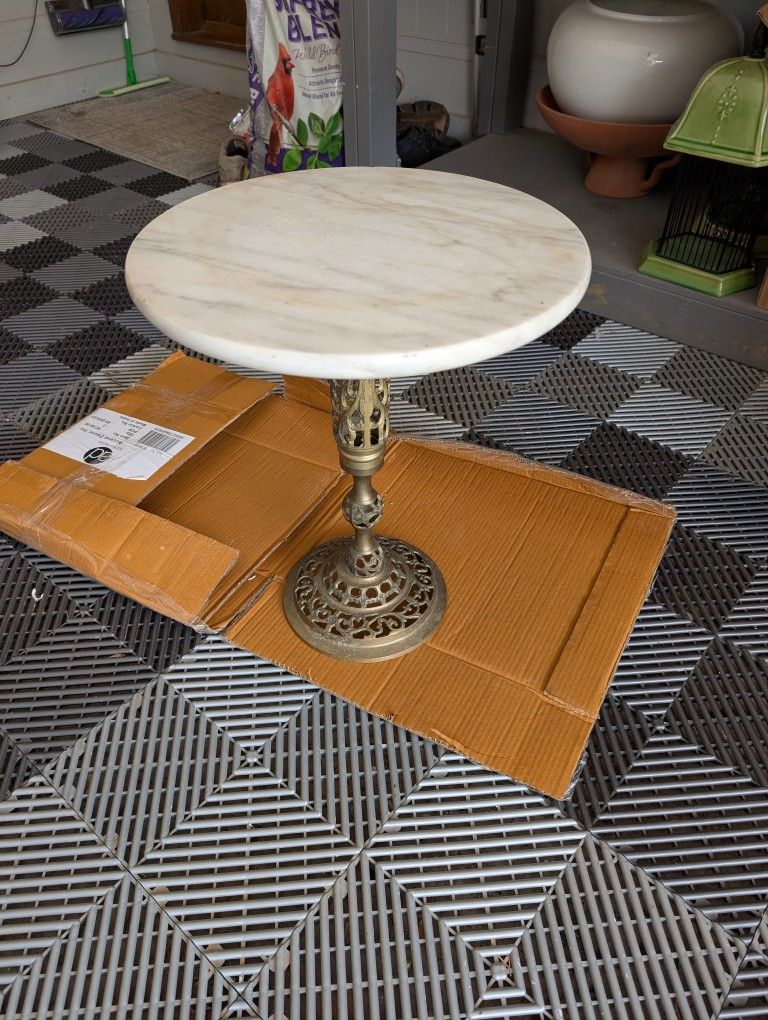 Vintage Marble Brass Accent Tsble