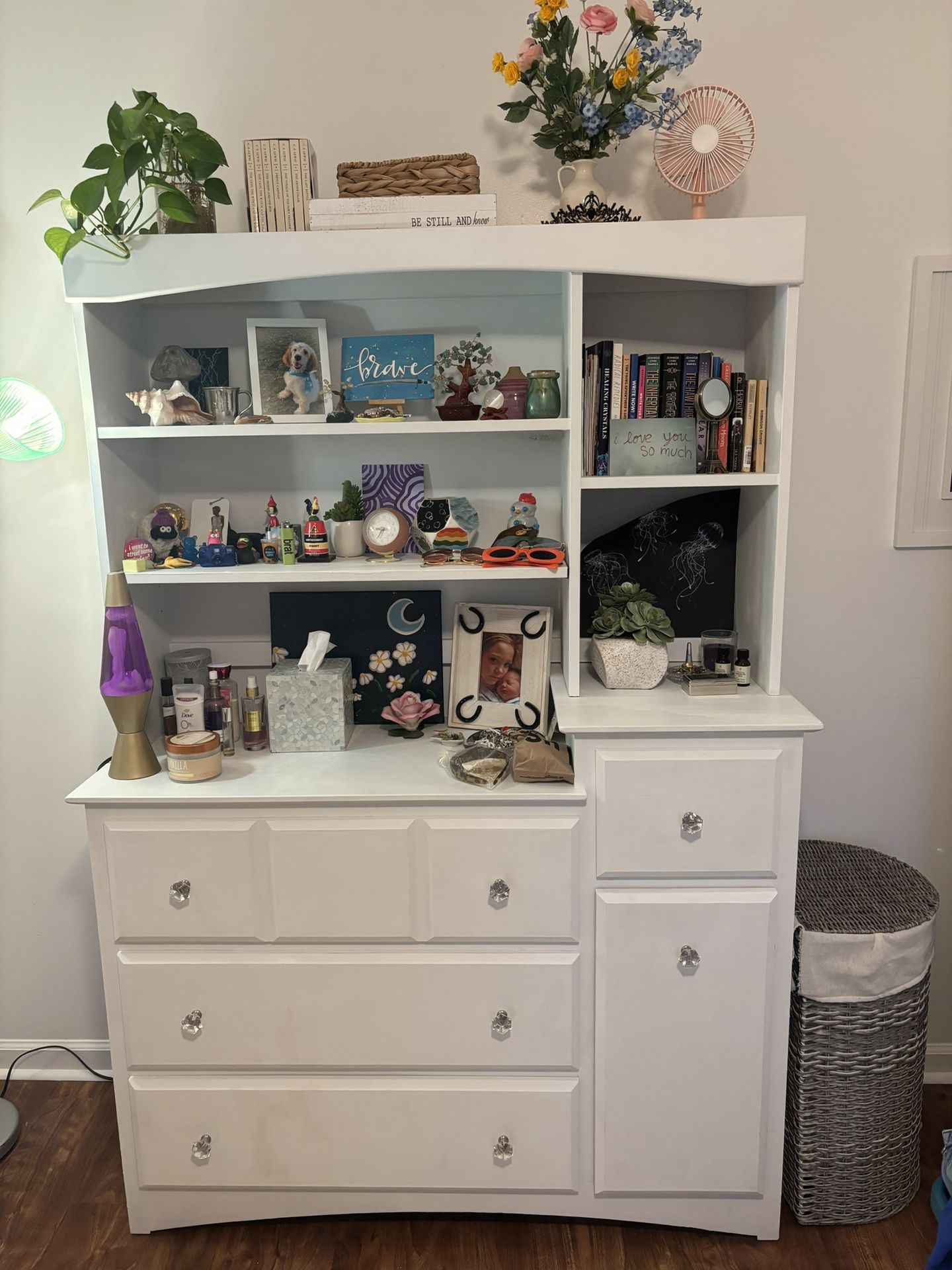 Changing Table and Hutch
