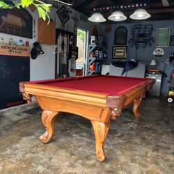 Pool Table Goldenwest 8ft ( Free Delivery & Set Up & New Color Felt Of Your Choice ) 