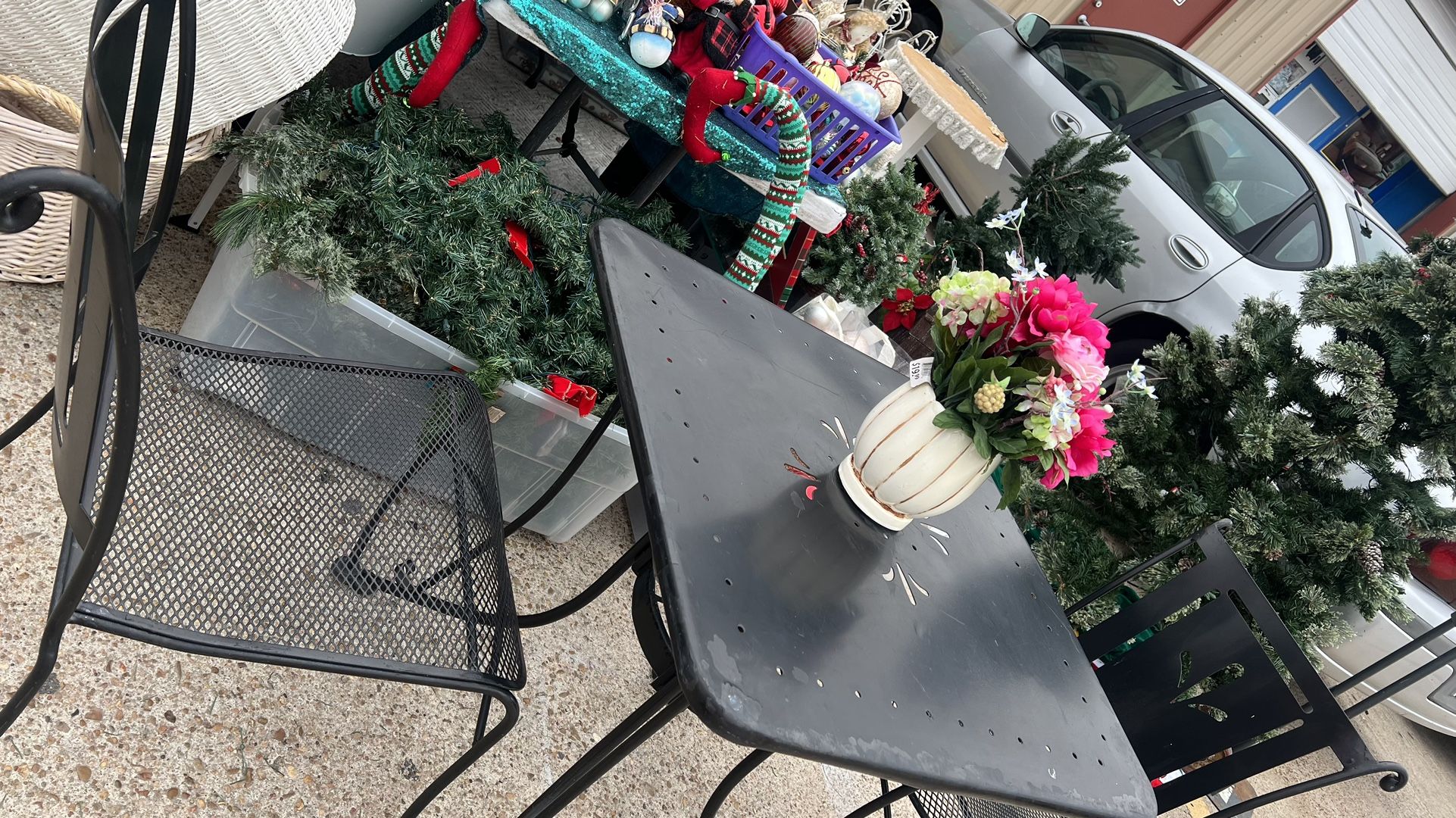 Patio Table With 2/ Chairs