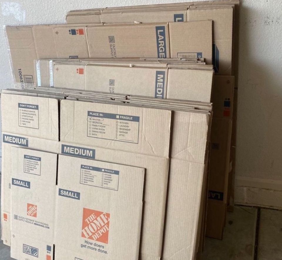 NO MIDDLEMAN MOVING BOXES 📦  $39.00