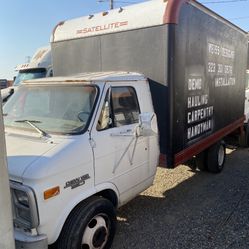 chevy g30 box truck