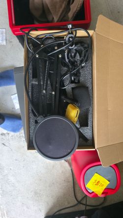 Studio Microphone Kit with Pop Filter and Shock Mount