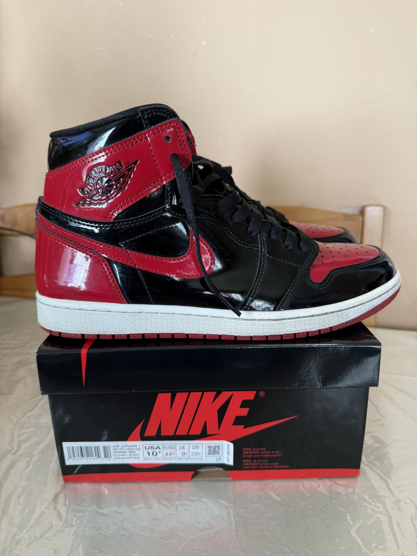 Air Jordan 1 Retro Patent Bred
