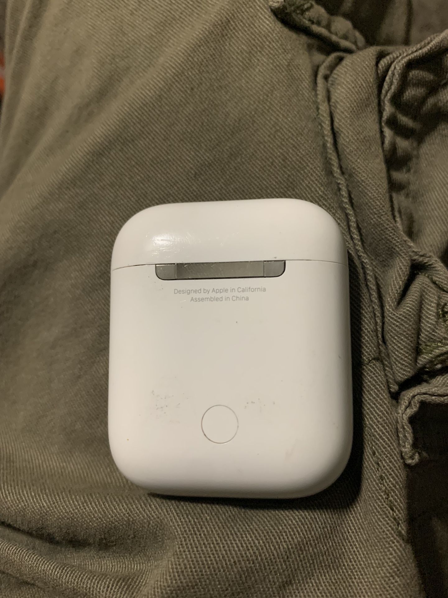 AirPods