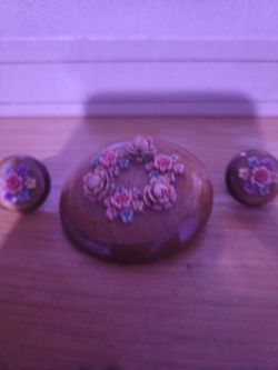 Vintage Hand-Carved Wooden Floral Brooch and Clip-On Earrings Set