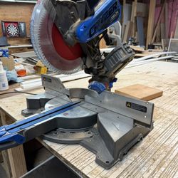 Delta Cruz Miter Saw 
