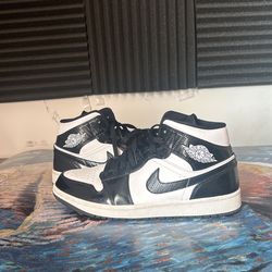 Carbon Fiber Jordan 1 Mid 